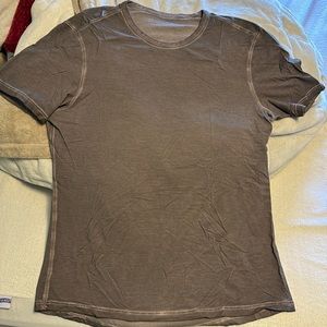 Lululemon T Shirt Lighter Green/Grey (Smoke Free Home) Fits like a Small Medium